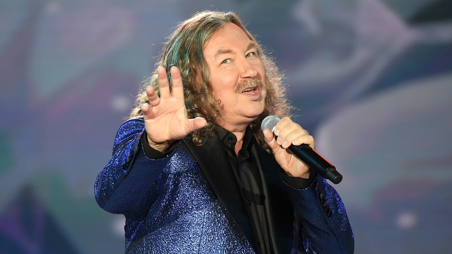 Игорь Николаев