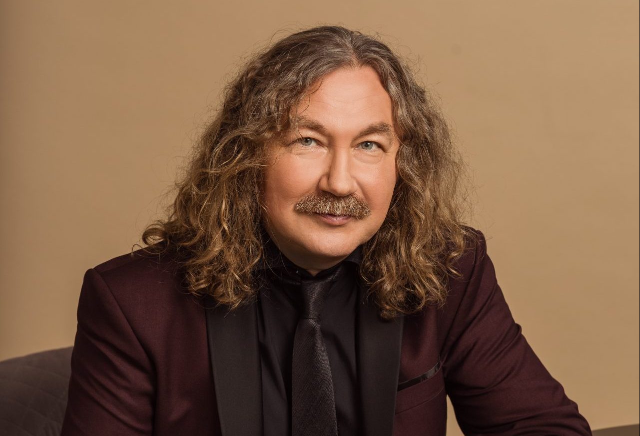 Игорь Николаев