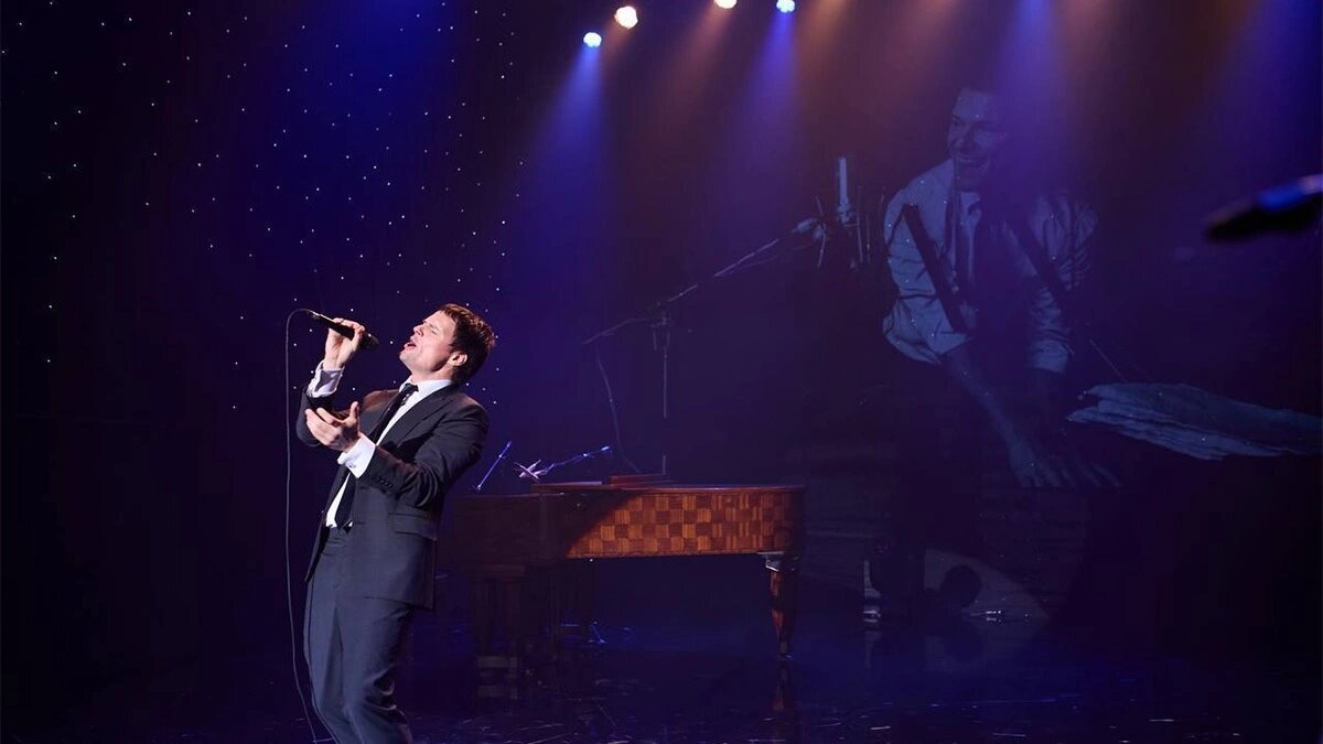 Данила Козловский. FRANK